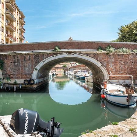 Piccola Venezia Canal View Charming Flat Ливорно Экстерьер фото